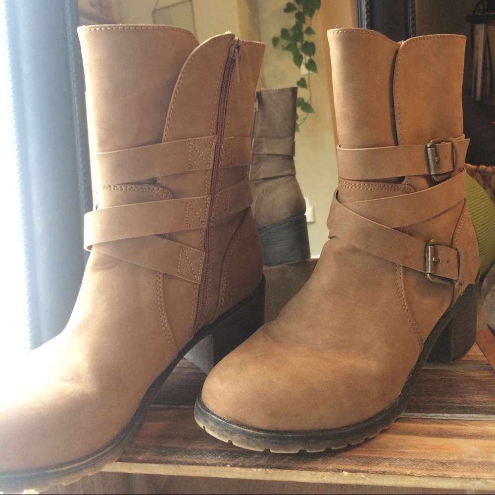 Zip up Half Calf Boots